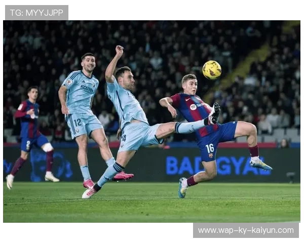 巴萨定位球精妙配合引热议